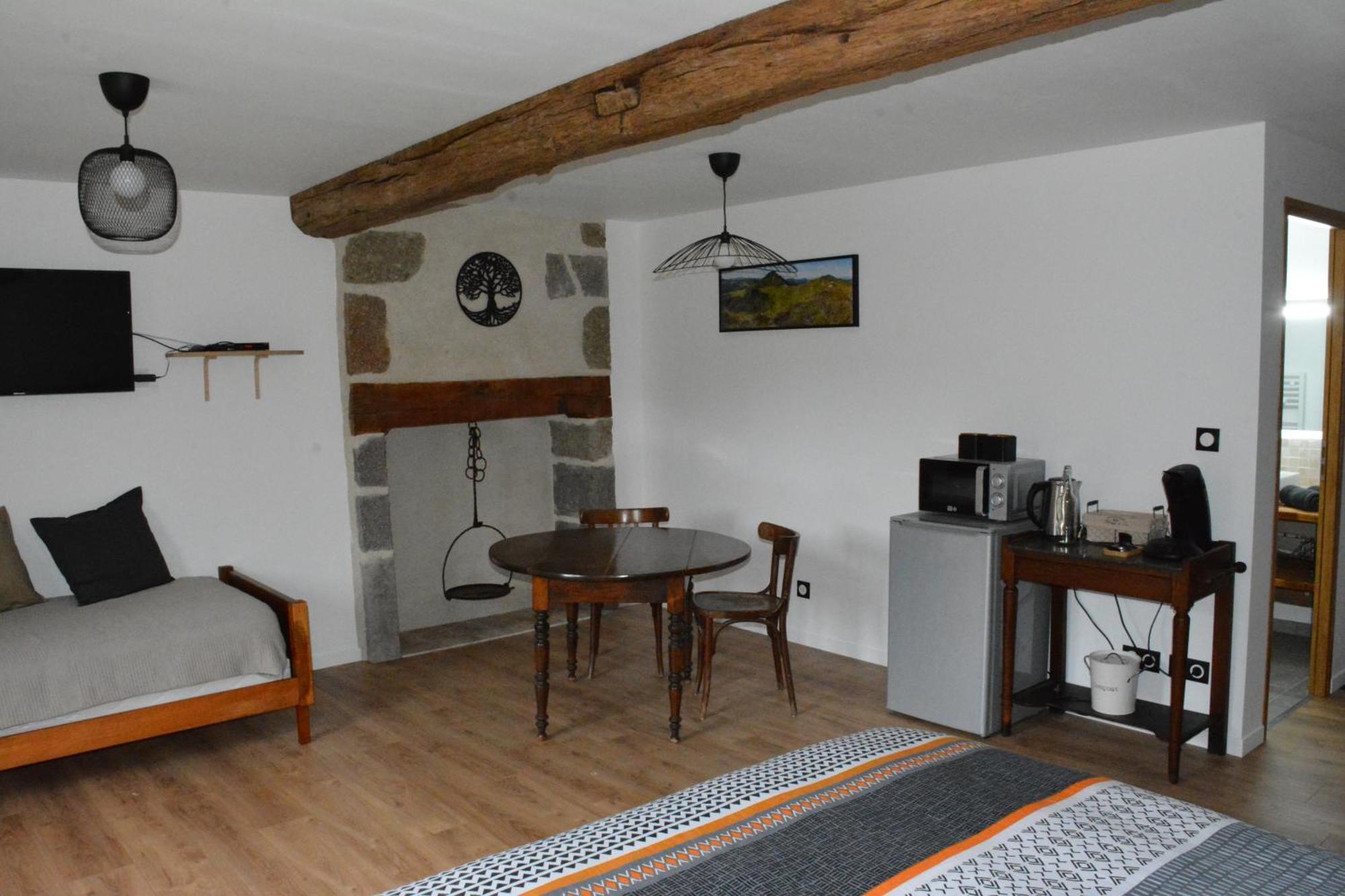 Bed and Breakfast Les Nuits De Vieillespeze Saint-Projet-de-Salers Exterior foto