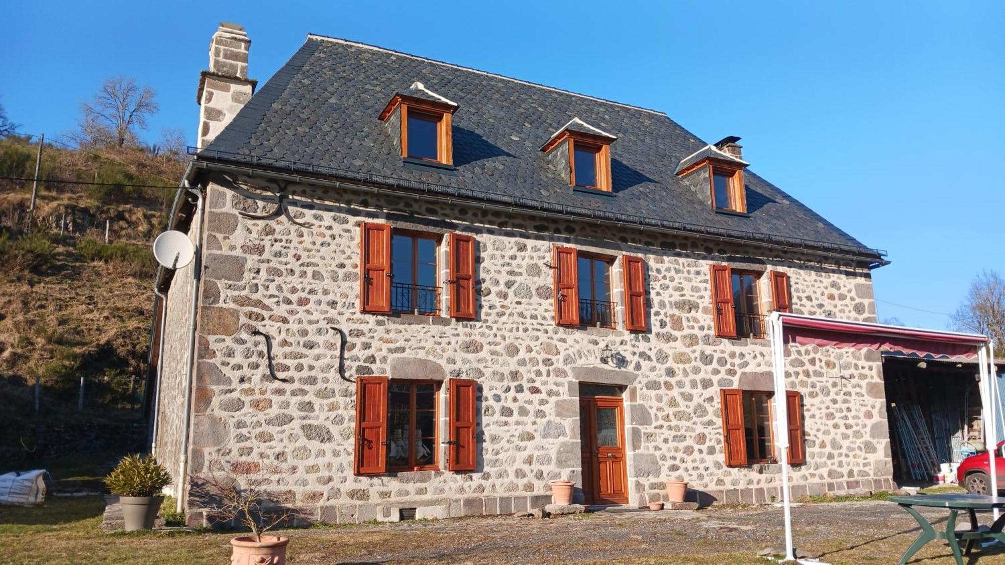 Bed and Breakfast Les Nuits De Vieillespeze Saint-Projet-de-Salers Exterior foto